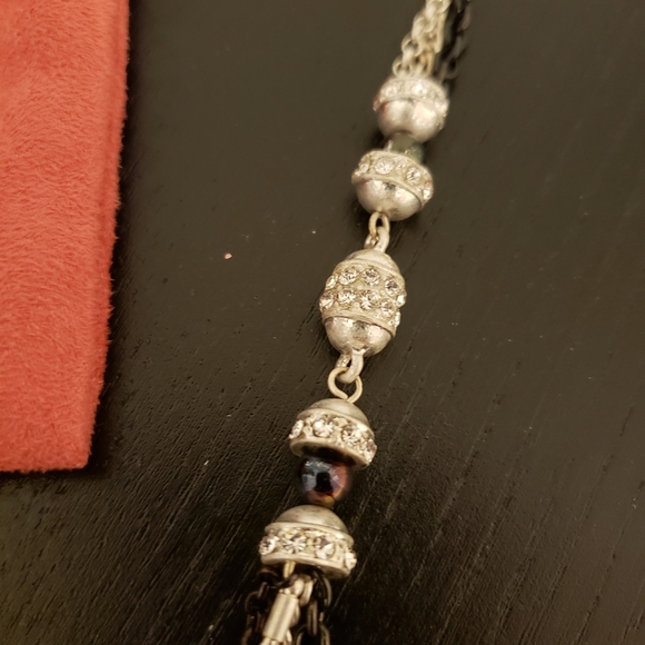 Che Che mixed metals matching necklace and earrings - Picture 3 of 4